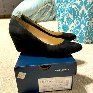 COLE HAAN low heel suede wedge